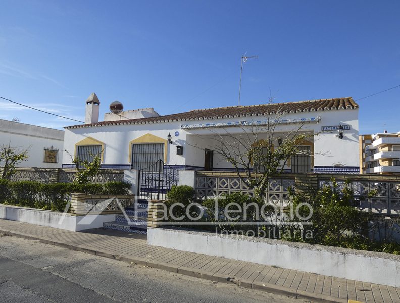 ALQUILER-VACACIONAL-venta-chalet-fatima-en-la-antilla-tercera-linea-de-playa-inmobiliaria-paco-tenorio-1-1